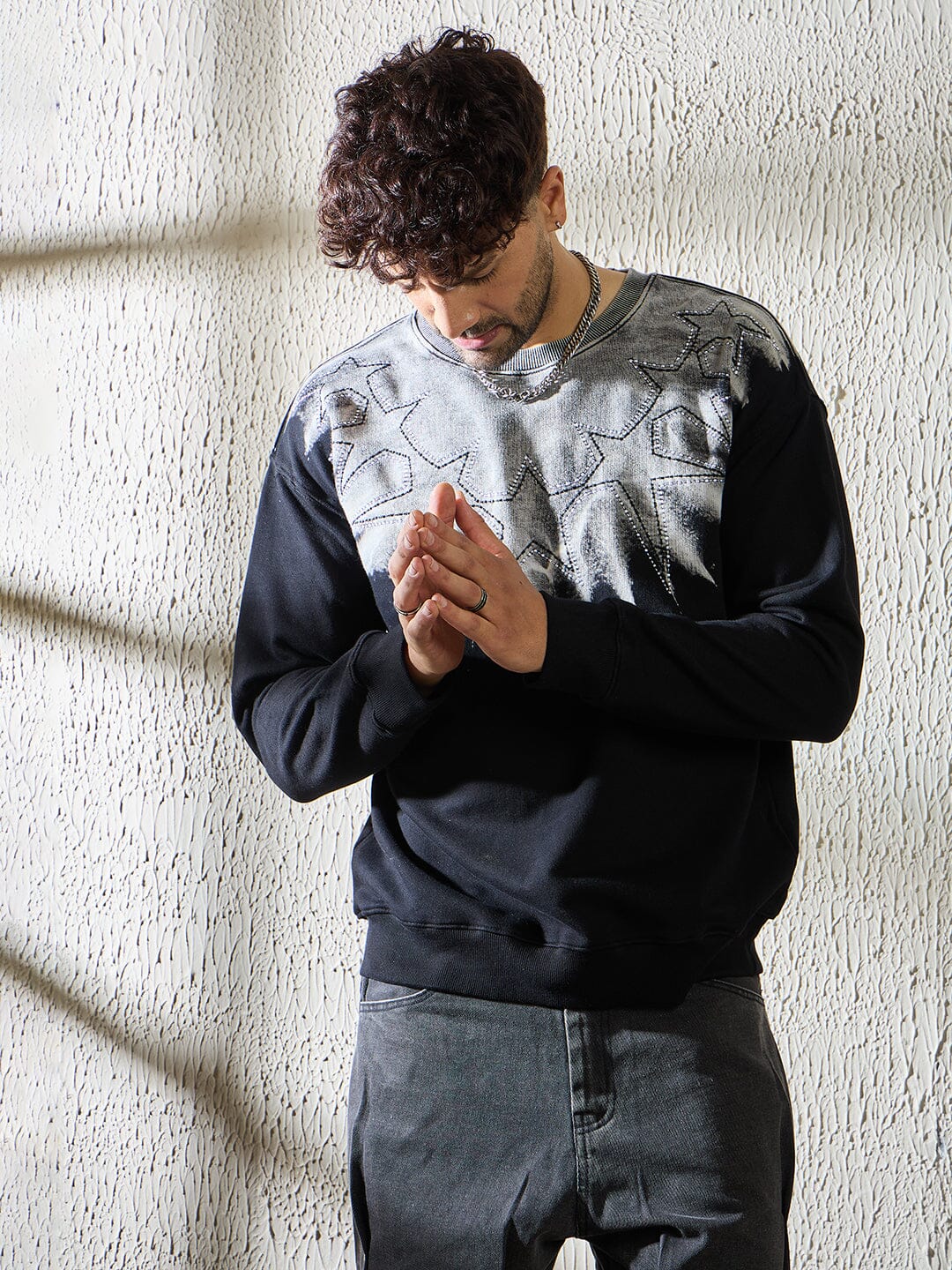 Black Star Embroidery Ombre Sweatshirt - Image 5